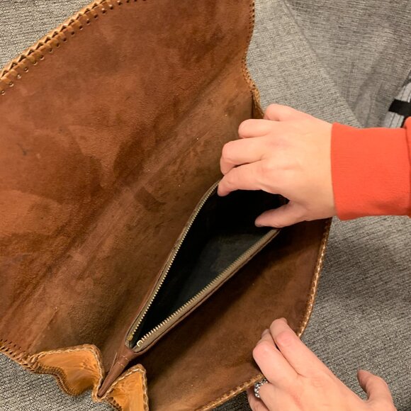 Vintage Hand Tooled Leather Noami Purse - floral large case handmade handbag - Picture 9 of 16